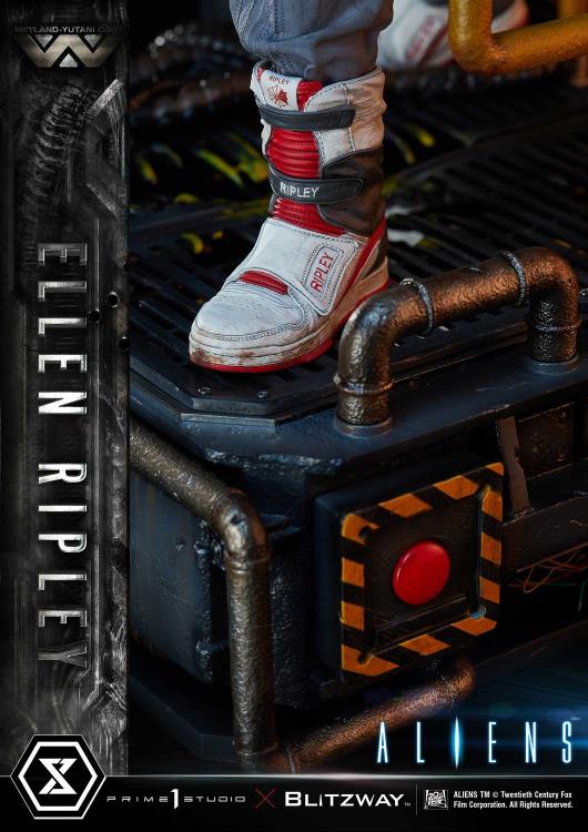 Aliens Ultimate Premium Masterline Ellen Ripley 1/4 Scale Limited Edition Statue Gallery Image 22