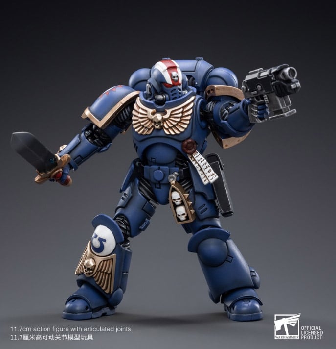 Warhammer 40K Ultramarines Heroes of the Chapter Primaris Lieutenant Erastus 1/18 Scale Figure Gallery Image 3