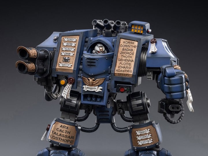Warhammer 40K Ultramarines Venerable Dreadnought 1/18 Scale Figure Gallery Image 1