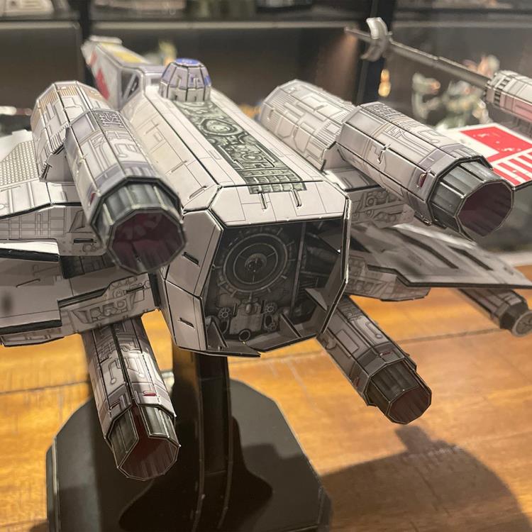 Star Wars T-65 X-wing Starfighter 160-Piece 3D Model Kit Gallery Image 6