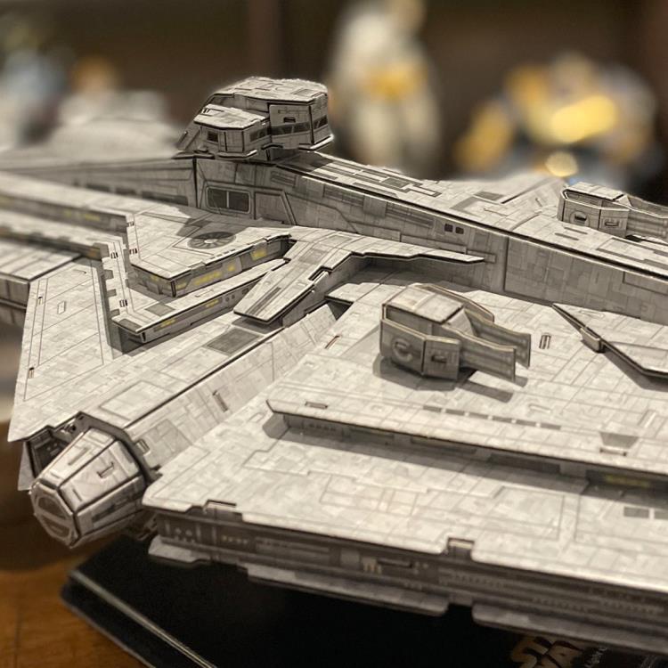 The Mandalorian Imperial Light Cruiser 265-Piece 3D Model Kit Gallery Image 6