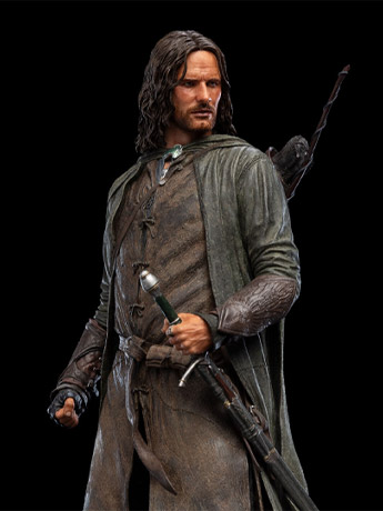 The Lord of the Rings Classic Series Aragorn Hunter of the Plains Statue Gallery Image 2