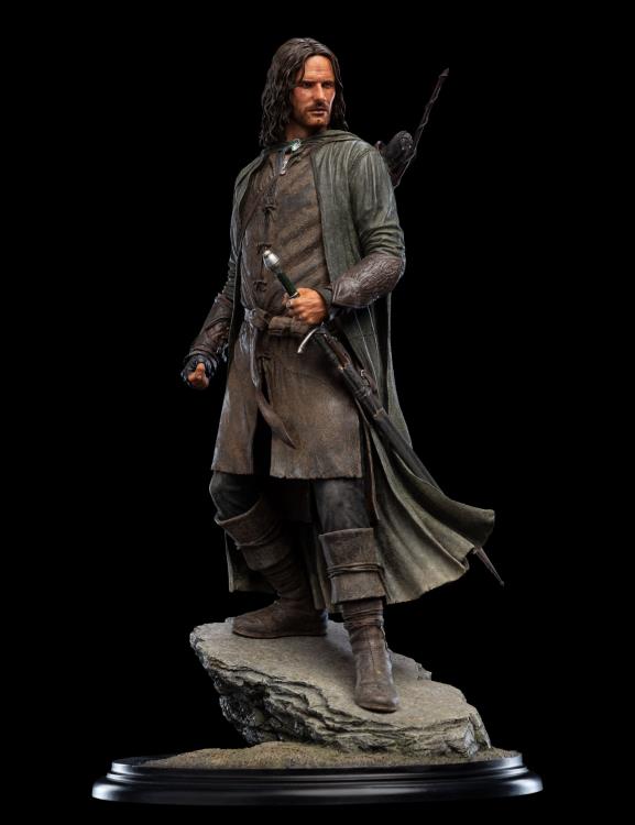 The Lord of the Rings Classic Series Aragorn Hunter of the Plains Statue Gallery Image 3