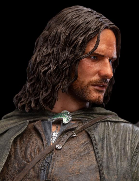 The Lord of the Rings Classic Series Aragorn Hunter of the Plains Statue Gallery Image 9