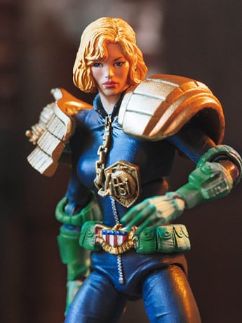2000 AD Exquisite Mini Series Judge Anderson 1:18 Scale PX Previews Exclusive Figure Gallery Image 2