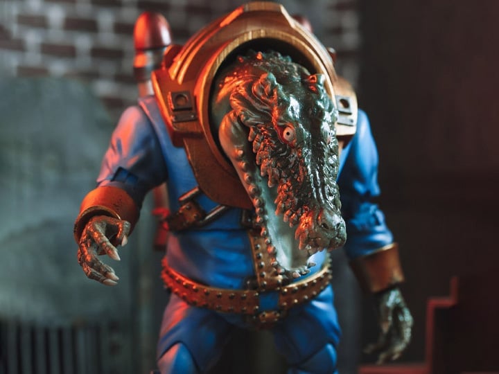 2000 AD Exquisite Mini Series Judge Dredd Klegg Mercenary 1:18 Scale PX Previews Exclusive Figure Gallery Image 1