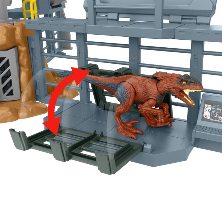 Jurassic World Outpost Chaos Playset Gallery Image 6