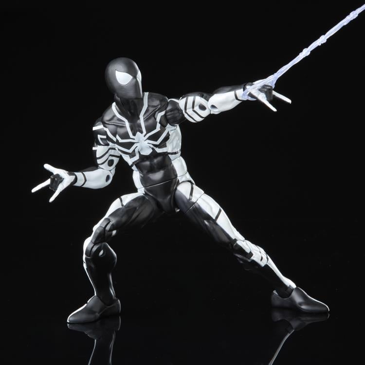 Spider-Man Marvel Legends Future Foundation Spider-Man (Stealth Suit) Action Figure Gallery Image 5