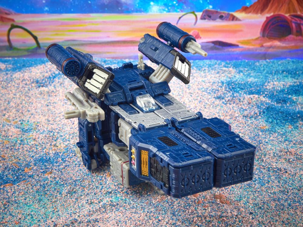 Transformers: Legacy Voyager Soundwave Gallery Image 5