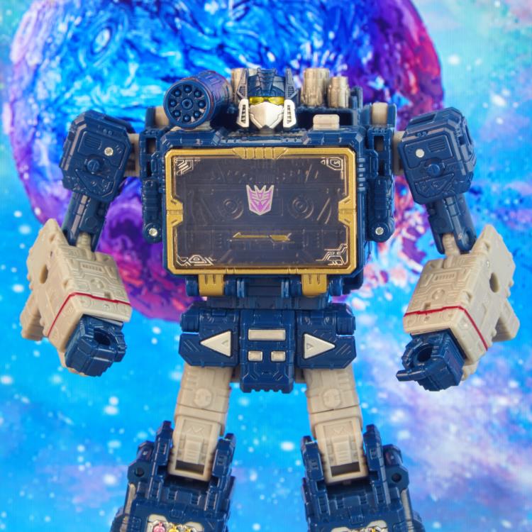 Transformers: Legacy Voyager Soundwave Gallery Image 4