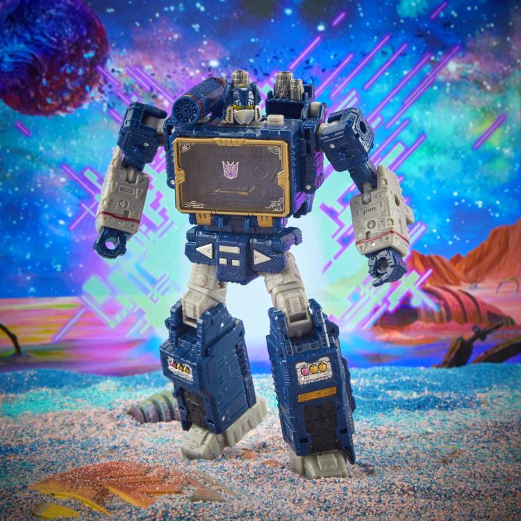Transformers: Legacy Voyager Soundwave Gallery Image 3