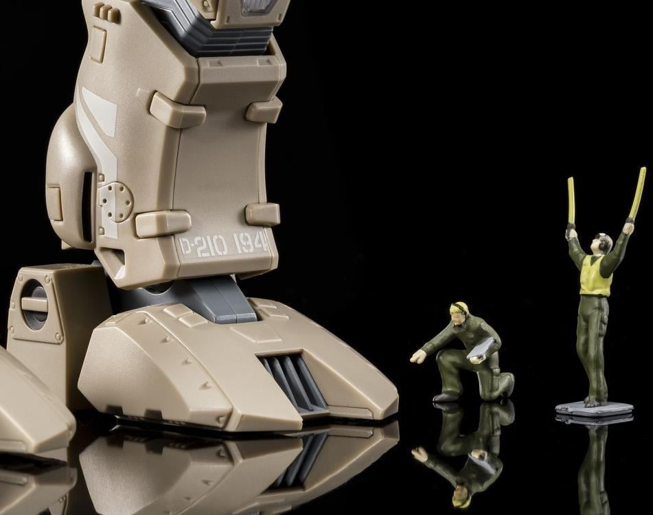 Super Dimension Fortress Macross MBR-04-MK.VI Destroid Tomahawk 1/60 Scale Figure Gallery Image 12
