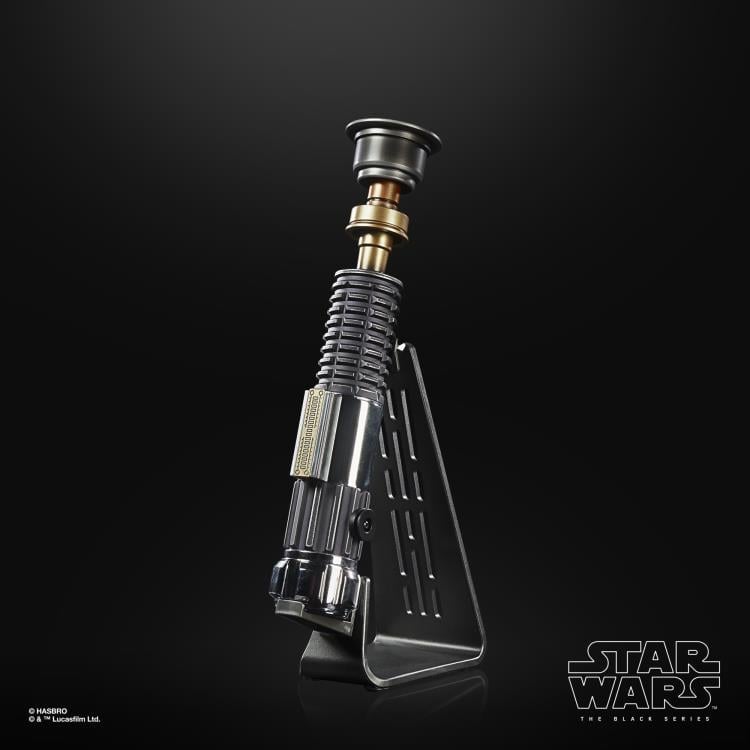 Star Wars: The Black Series Obi-Wan Kenobi (Obi-Wan Kenobi) Force FX Elite Lightsaber Gallery Image 8