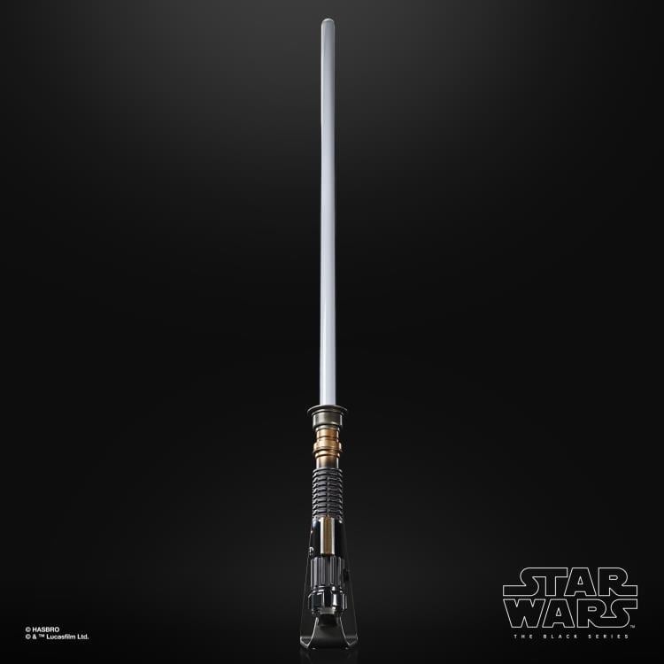 Star Wars: The Black Series Obi-Wan Kenobi (Obi-Wan Kenobi) Force FX Elite Lightsaber Gallery Image 4
