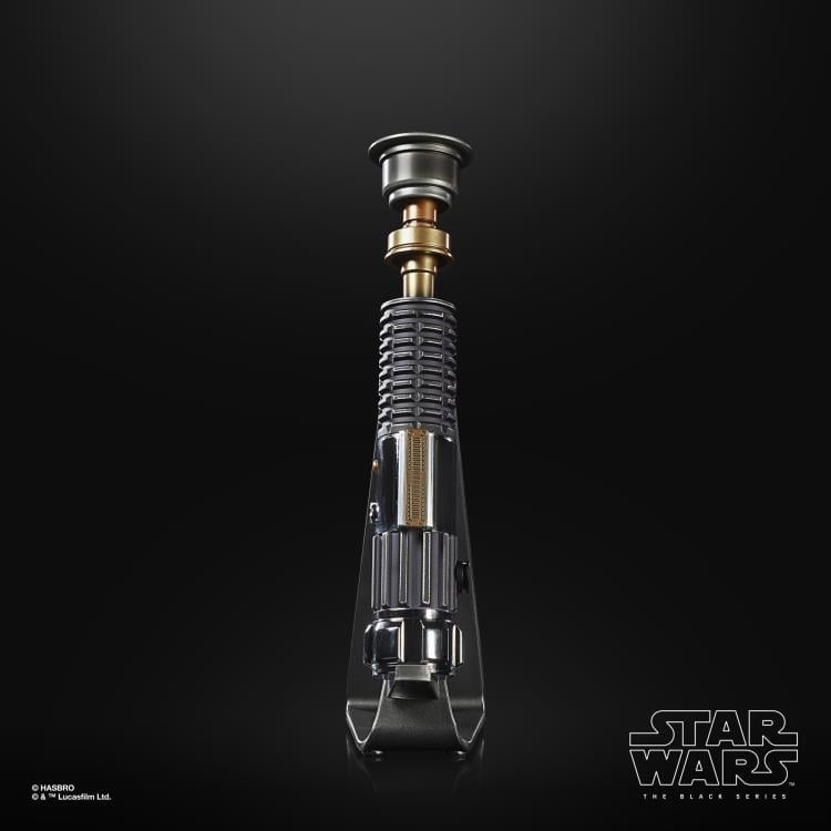 Star Wars: The Black Series Obi-Wan Kenobi (Obi-Wan Kenobi) Force FX Elite Lightsaber Gallery Image 7