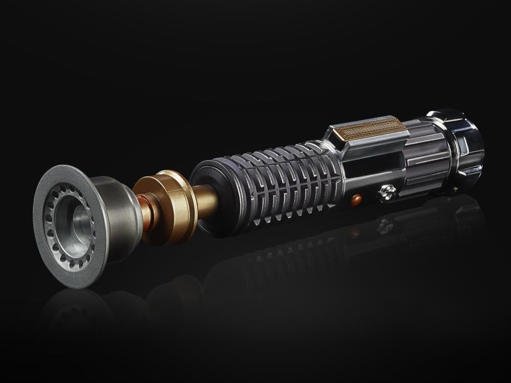 Star Wars: The Black Series Obi-Wan Kenobi (Obi-Wan Kenobi) Force FX Elite Lightsaber Gallery Image 5