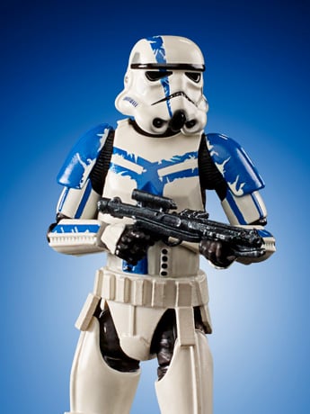 Star Wars: The Vintage Collection Stormtrooper Commander (The Force Unleashed) Gallery Image 2