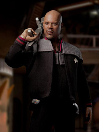 Star Trek: Deep Space Nine Captain Benjamin Sisko (Standard Ver.) 1/6 Scale Figure Gallery Image 2