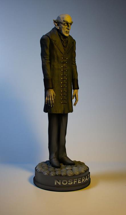 Nosferatu Count Orlok (Black and White Ver.) 1/6 Scale Statue Gallery Image 6