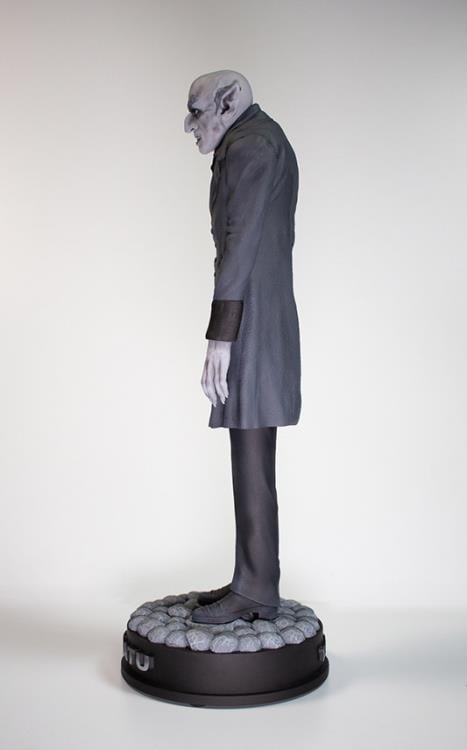 Nosferatu Count Orlok (Black and White Ver.) 1/6 Scale Statue Gallery Image 4