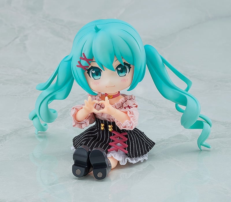 Vocaloid Nendoroid Doll Hatsune Miku (Date Outfit Ver.) Gallery Image 6
