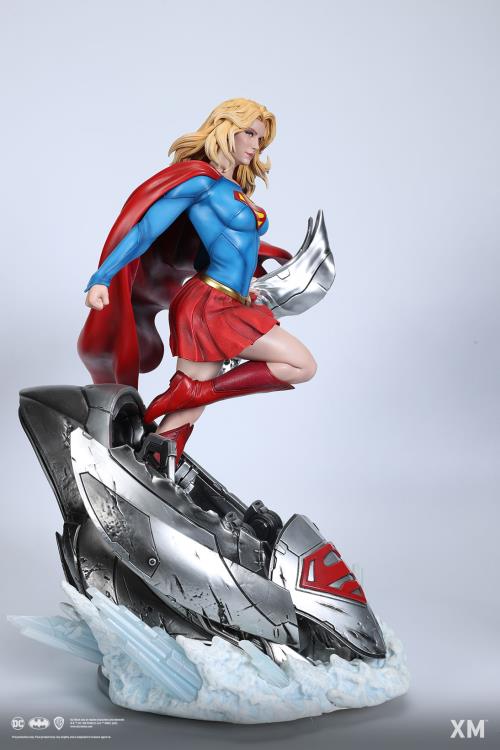 DC Comics Supergirl 1/6 Scale Limited Edition Statue Gallery Image 7