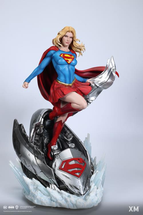 DC Comics Supergirl 1/6 Scale Limited Edition Statue Gallery Image 5