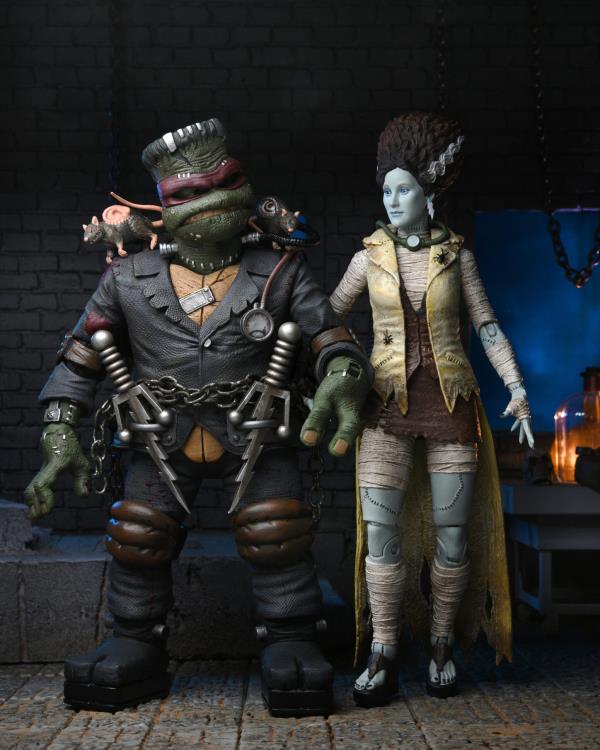 Universal Monsters x Teenage Mutant Ninja Turtles Ultimate April O'Neil as The Bride of Frankenstein Gallery Image 18