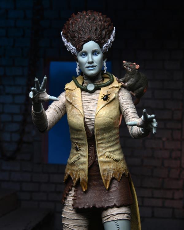 Universal Monsters x Teenage Mutant Ninja Turtles Ultimate April O'Neil as The Bride of Frankenstein Gallery Image 12