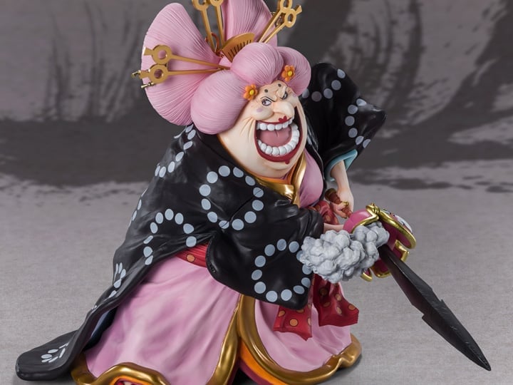 One Piece FiguartsZERO Extra Battle Charlotte Linlin -OIRAN OLIN Battle of Monsters on Onigashima- Gallery Image 1