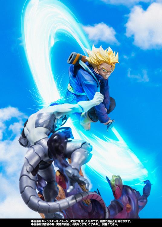 Dragon Ball Z FiguartsZERO Extra Battle Super Saiyan Trunks & Frieza Gallery Image 8