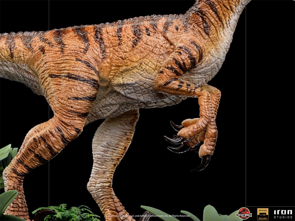 Jurassic Park: The Lost World Velociraptor 1/10 Deluxe Art Scale Statue Gallery Image 9