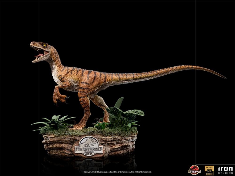Jurassic Park: The Lost World Velociraptor 1/10 Deluxe Art Scale Statue Gallery Image 5