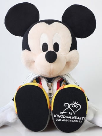 Kingdom Hearts 20th Anniversary King Mickey Plush Gallery Image 2