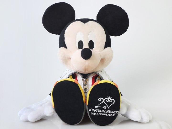 Kingdom Hearts 20th Anniversary King Mickey Plush Gallery Image 1