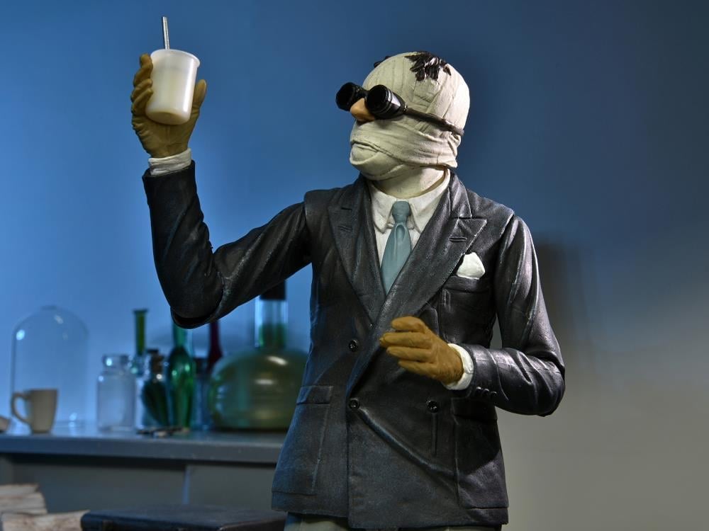 Universal Monsters Ultimate Invisible Man Figure Gallery Image 16