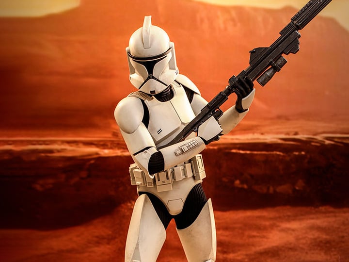 Star Wars: Attack of the Clones MMS647 Clone Trooper 1/6th Scale Collectible Figure Gallery Image 1