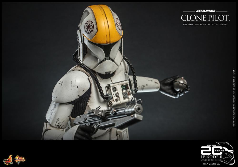 Star Wars: Attack of the Clones MMS648 Clone Pilot 1/6th Scale Collectible Figure Gallery Image 5
