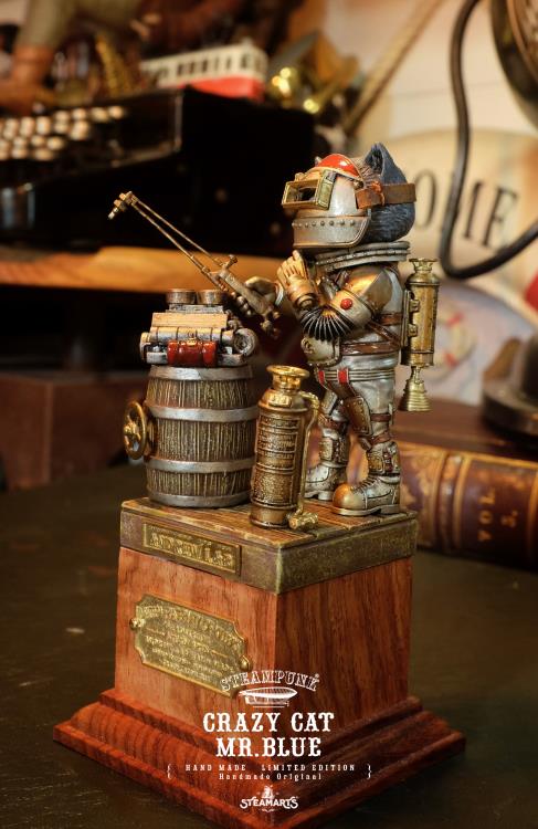 Steampunk Mechanic No.001 Crazy Cat Mr. Blue (Silver Ver.) Limited Edition Statue Gallery Image 14