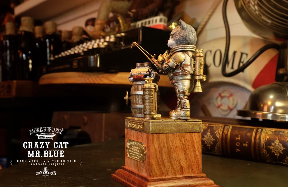 Steampunk Mechanic No.001 Crazy Cat Mr. Blue (Silver Ver.) Limited Edition Statue Gallery Image 17
