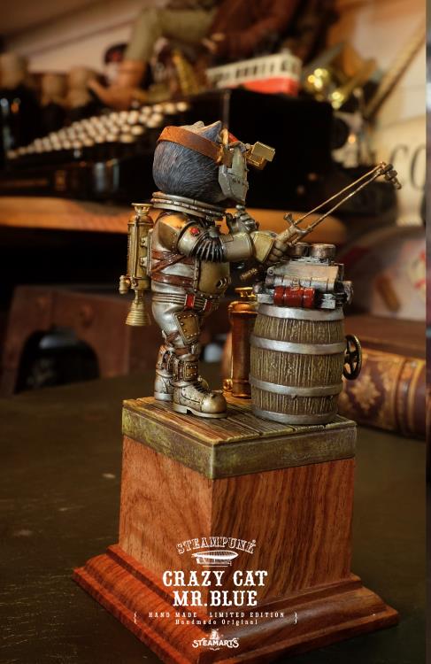 Steampunk Mechanic No.001 Crazy Cat Mr. Blue (Silver Ver.) Limited Edition Statue Gallery Image 11