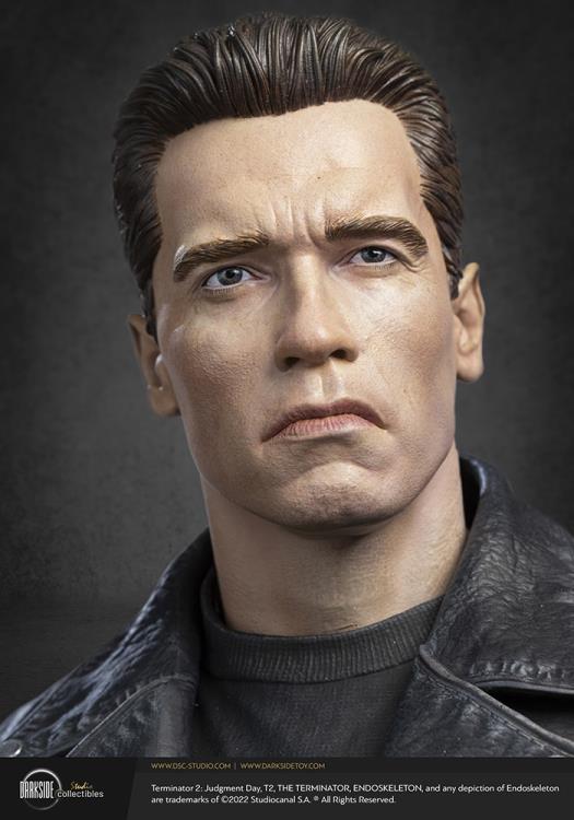 Terminator 2: Judgment Day T-800 1/3 Scale Signature Edition Statue Gallery Image 24