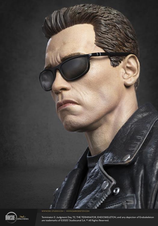 Terminator 2: Judgment Day T-800 1/3 Scale Signature Edition Statue Gallery Image 26