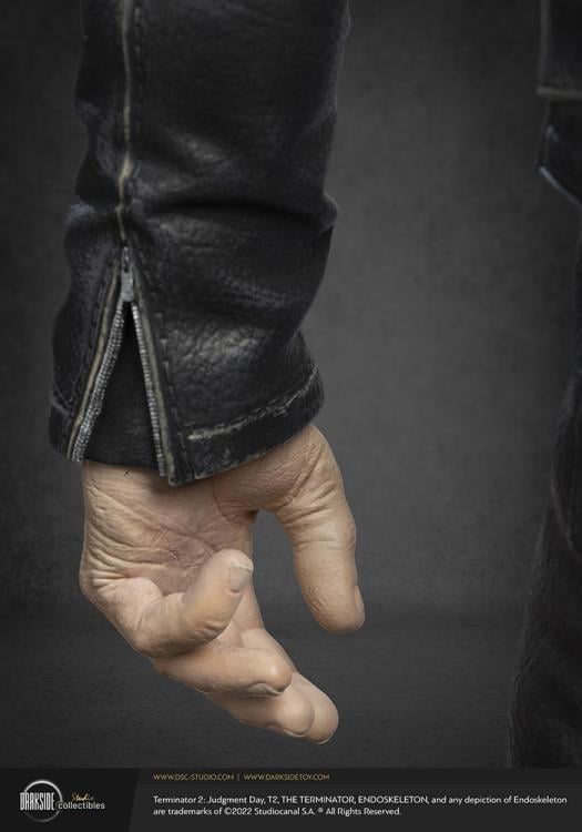 Terminator 2: Judgment Day T-800 1/3 Scale Signature Edition Statue Gallery Image 18
