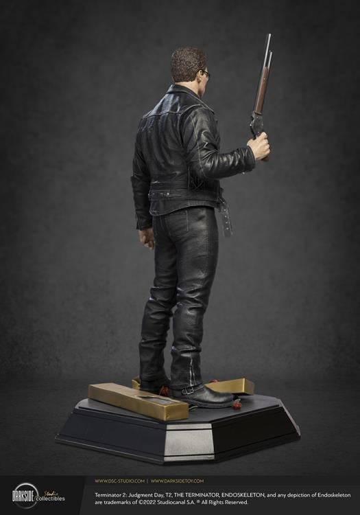 Terminator 2: Judgment Day T-800 1/3 Scale Ultimate Edition Statue Gallery Image 6