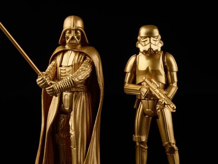 Star Wars The Skywalker Saga Darth Vader & Stormtrooper Commemorative Gold Figure Exclusive Two-Pack Gallery Image 1