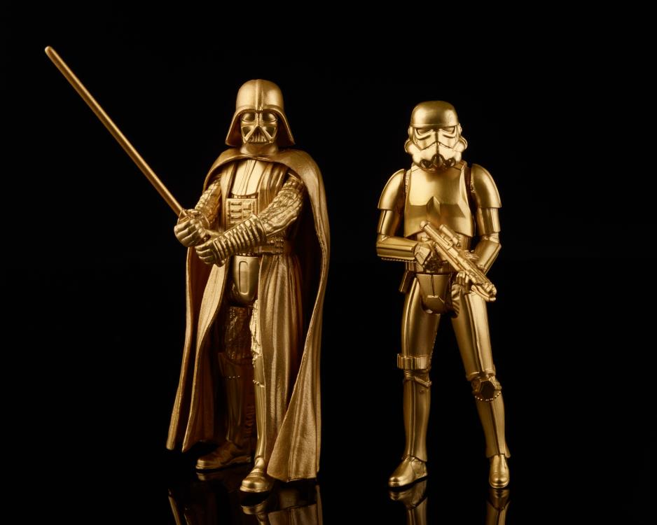 Star Wars The Skywalker Saga Darth Vader & Stormtrooper Commemorative Gold Figure Exclusive Two-Pack Gallery Image 3