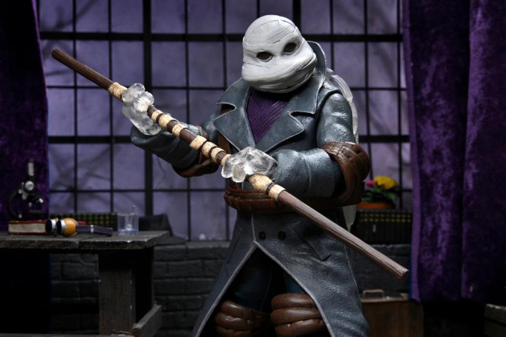 Universal Monsters x Teenage Mutant Ninja Turtles Ultimate Donatello as The Invisible Man Gallery Image 9