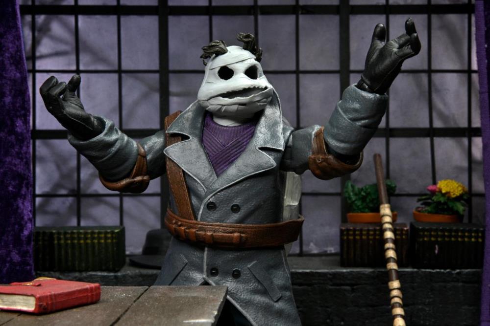 Universal Monsters x Teenage Mutant Ninja Turtles Ultimate Donatello as The Invisible Man Gallery Image 10