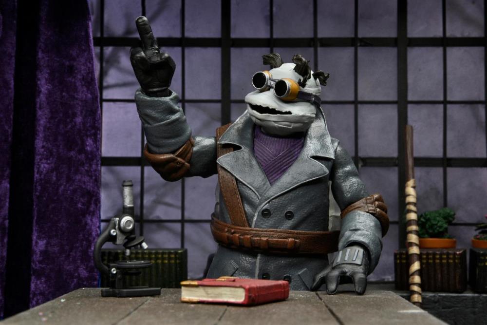 Universal Monsters x Teenage Mutant Ninja Turtles Ultimate Donatello as The Invisible Man Gallery Image 8